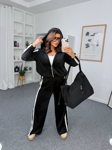 Р. 50-62 Стильный спортивный велюровый костюм с лампасами, женский, больших размеров 2321-211 фото
