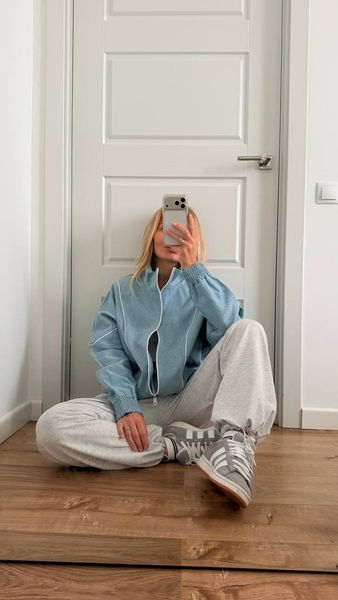 Стильный женский джинсовый бомбер с лампасами, oversized (арт. 1522-256) 1522-256 фото