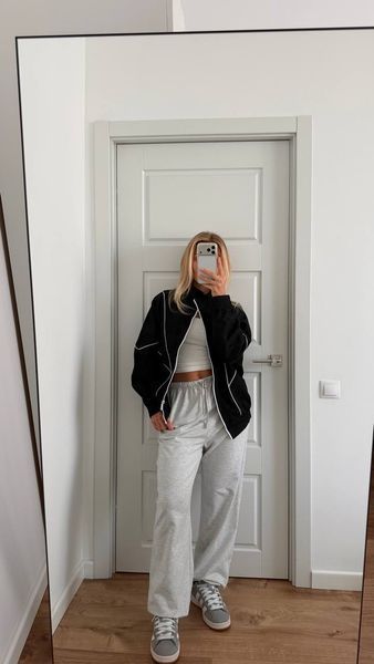 Стильный женский джинсовый бомбер с лампасами, oversized (арт. 1522-256) 1522-256 фото