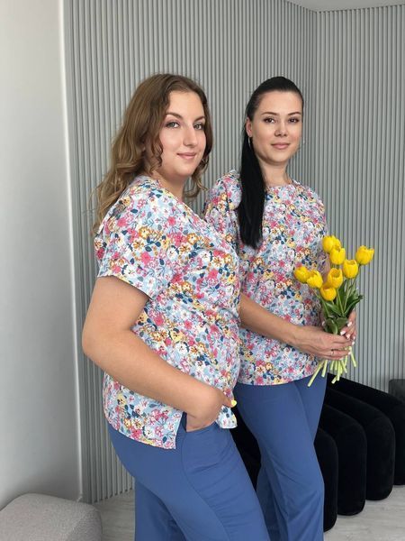Р. 48-62 Женский летний брючный костюм с блузкой в цветочек (код 0790), батал 2330-0790 фото